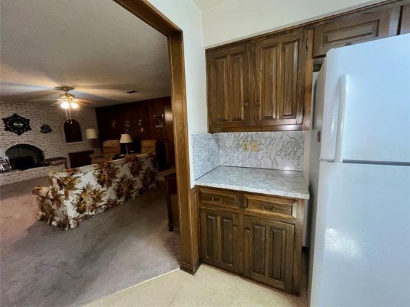 2133  Oak Valley Lane , Dallas Texas 75232