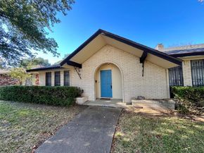 2133  Oak Valley Lane , Dallas Texas 75232