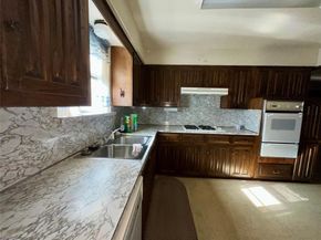 2133  Oak Valley Lane , Dallas Texas 75232