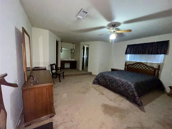 2133  Oak Valley Lane , Dallas Texas 75232