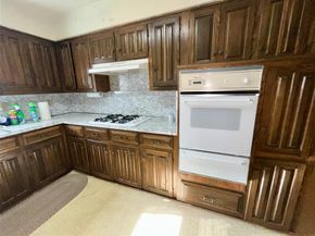 2133  Oak Valley Lane , Dallas Texas 75232