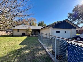 2133  Oak Valley Lane , Dallas Texas 75232