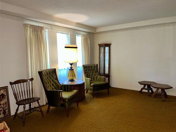 2133  Oak Valley Lane , Dallas Texas 75232