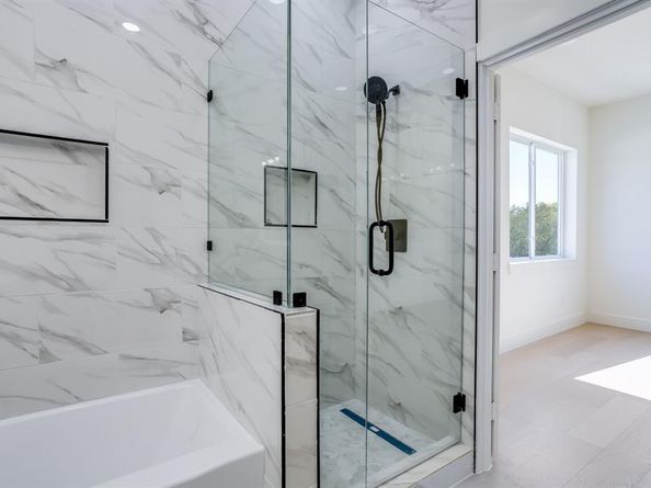 6001  Lewis Street  102, Dallas Texas 75206