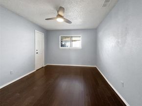 5008  Urban Crest Road , Dallas Texas 75227