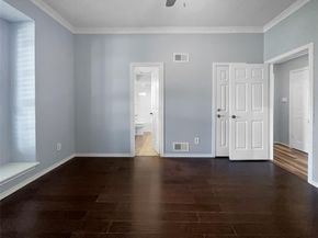 5008  Urban Crest Road , Dallas Texas 75227