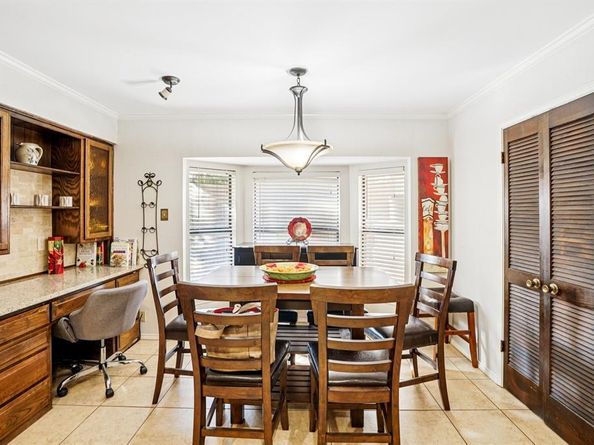 5701  Kingstree Court , Arlington Texas 76017