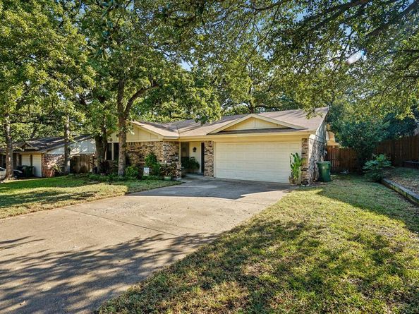 5701  Kingstree Court , Arlington Texas 76017