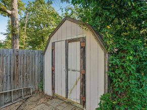 5701  Kingstree Court , Arlington Texas 76017