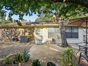 5701  Kingstree Court , Arlington Texas 76017