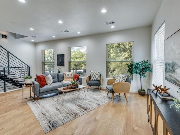 520 S Oconnor Road , Irving Texas 75060