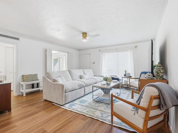 11344  Park Central Place  B, Dallas Texas 75230