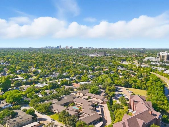 11344  Park Central Place  B, Dallas Texas 75230