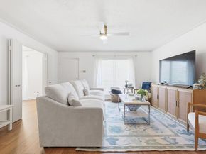 11344  Park Central Place  B, Dallas Texas 75230