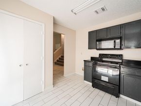 2671  Clayton Oaks Drive , Dallas Texas 75227