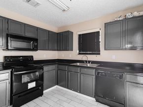 2671  Clayton Oaks Drive , Dallas Texas 75227