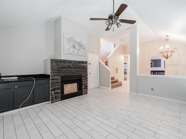 2671  Clayton Oaks Drive , Dallas Texas 75227