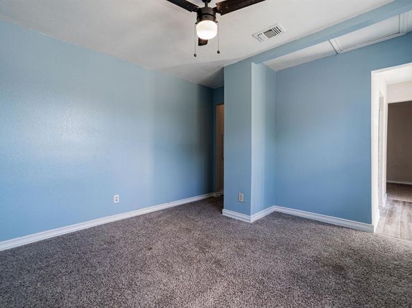 2671  Clayton Oaks Drive , Dallas Texas 75227