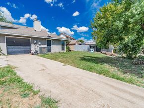 2671  Clayton Oaks Drive , Dallas Texas 75227