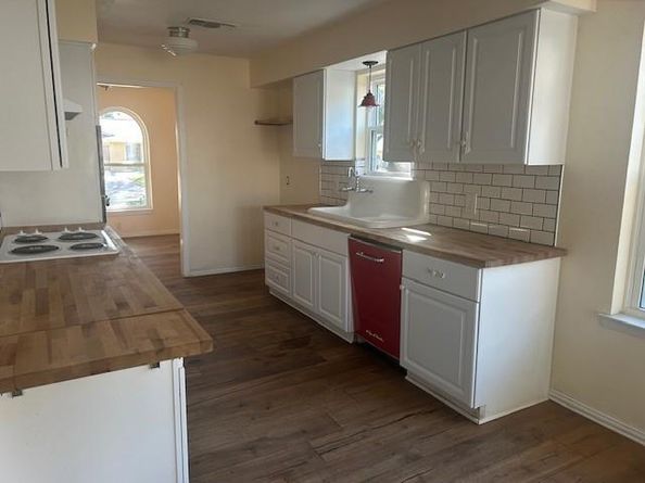 1019  Aspen Lane , Mansfield Texas 76063