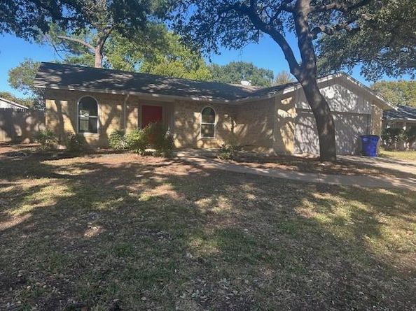 1019  Aspen Lane , Mansfield Texas 76063