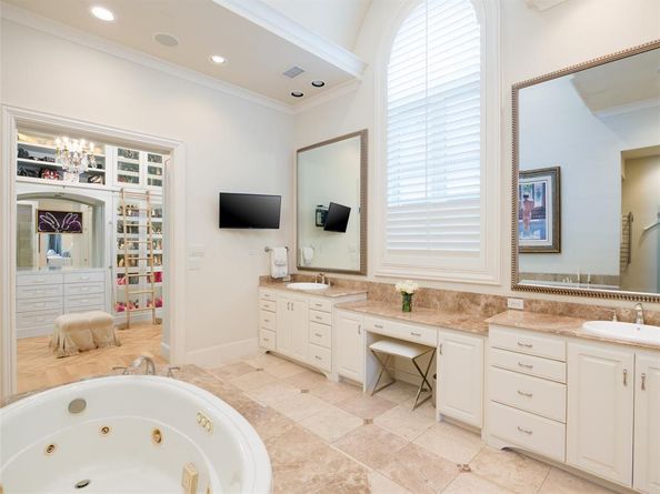 6442  Lakehurst Avenue , Dallas Texas 75230