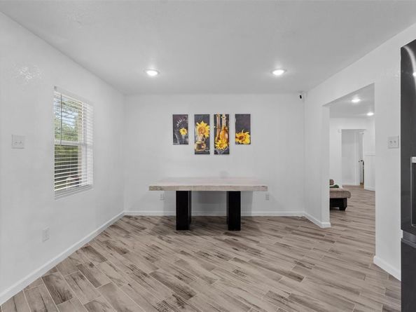 1035  Warden Street , Benbrook Texas 76126