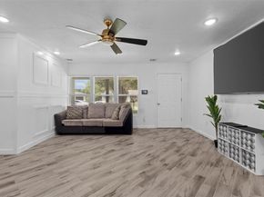 1035  Warden Street , Benbrook Texas 76126