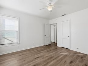 613 W Hammond Street , Lancaster Texas 75146