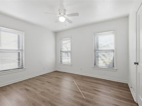 613 W Hammond Street , Lancaster Texas 75146