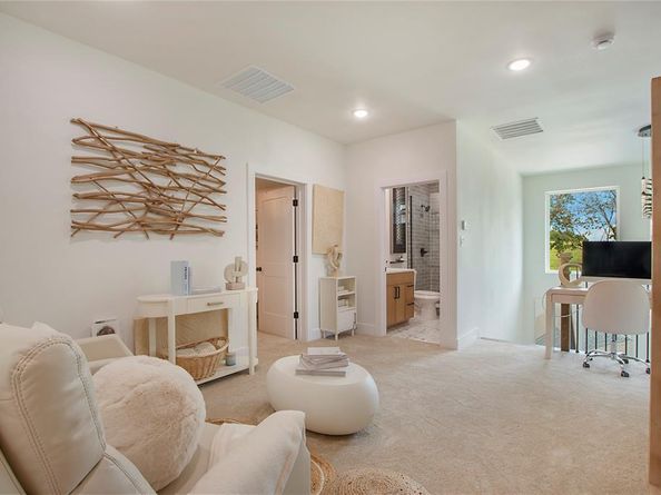 301  Paint Pony Trail N, Fort Worth Texas 76108