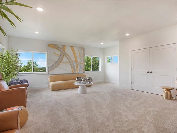 301  Paint Pony Trail N, Fort Worth Texas 76108