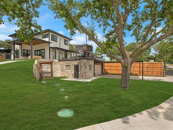 301  Paint Pony Trail N, Fort Worth Texas 76108