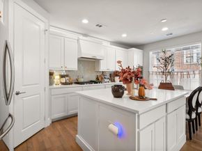 1900  Caddo Street  4, Dallas Texas 75204