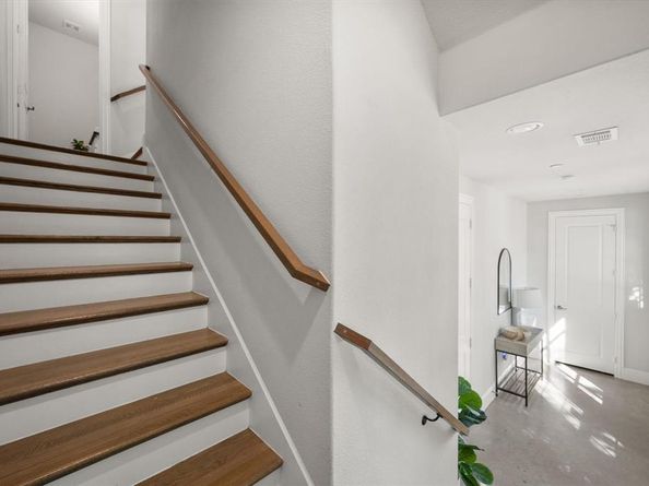 1900  Caddo Street  4, Dallas Texas 75204