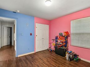 3402  Toronto Street , Dallas Texas 75212