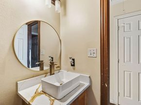 3402  Toronto Street , Dallas Texas 75212