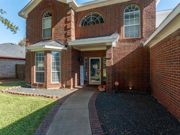 906  Parkhill Drive , Mansfield Texas 76063