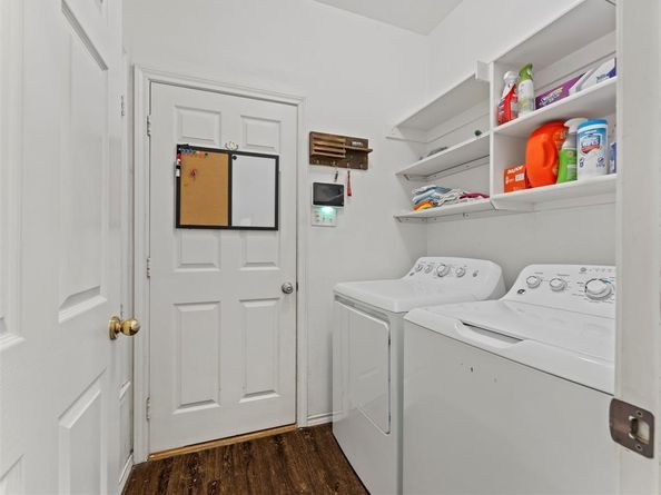 906  Parkhill Drive , Mansfield Texas 76063