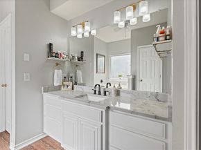 906  Parkhill Drive , Mansfield Texas 76063