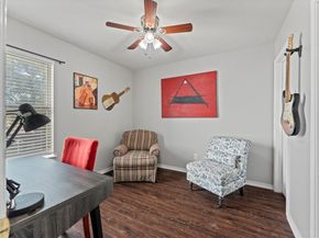 906  Parkhill Drive , Mansfield Texas 76063