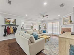 906  Parkhill Drive , Mansfield Texas 76063