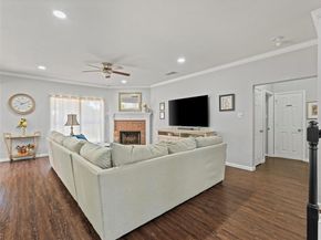 906  Parkhill Drive , Mansfield Texas 76063