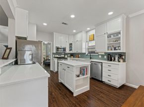 906  Parkhill Drive , Mansfield Texas 76063