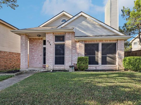824  Greenridge Drive , Arlington Texas 76017