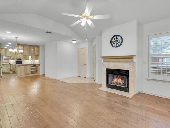 5251  Welden Court , Fort Worth Texas 76132