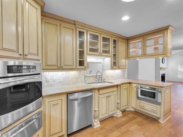 5251  Welden Court , Fort Worth Texas 76132