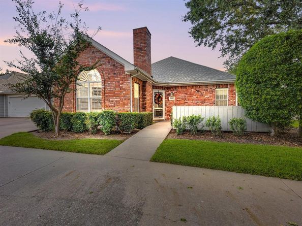 5251  Welden Court , Fort Worth Texas 76132