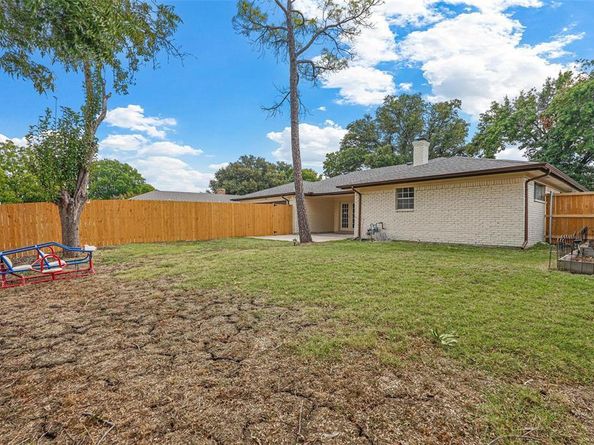 2205  Westlake Drive , Plano Texas 75075