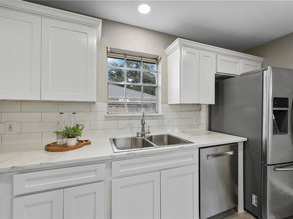2205  Westlake Drive , Plano Texas 75075